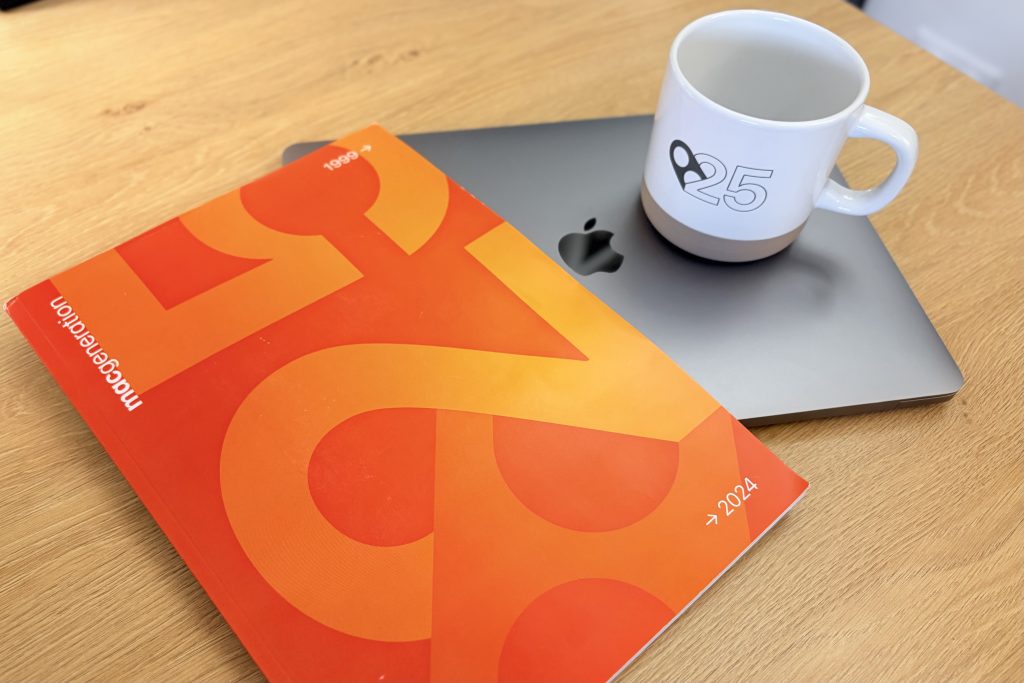 Pack magazine + 2 tasses des 25 ans de MacGeneration